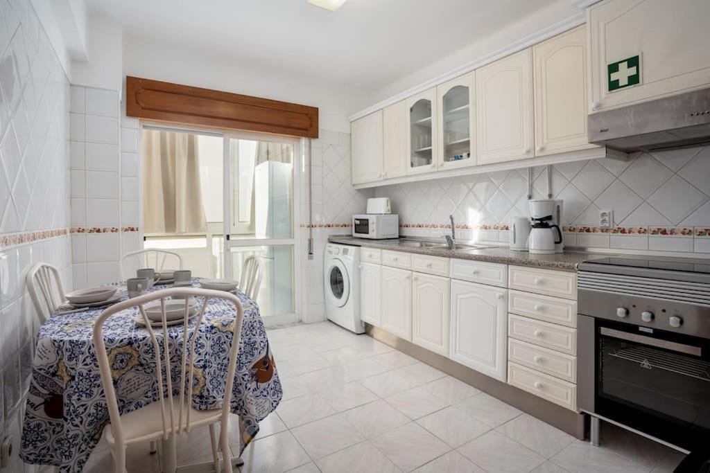 Blife Allya Private Rooms Faro Exterior photo